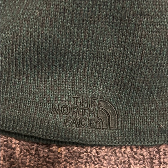 The North Face Dark Green Knit Beanie & Carhartt brown beanie. Top winter brands - Picture 2 of 16